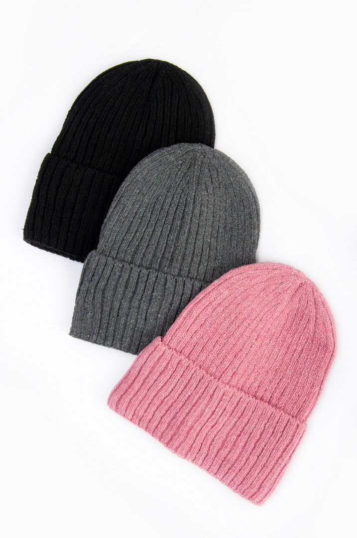 Шапка жіноча